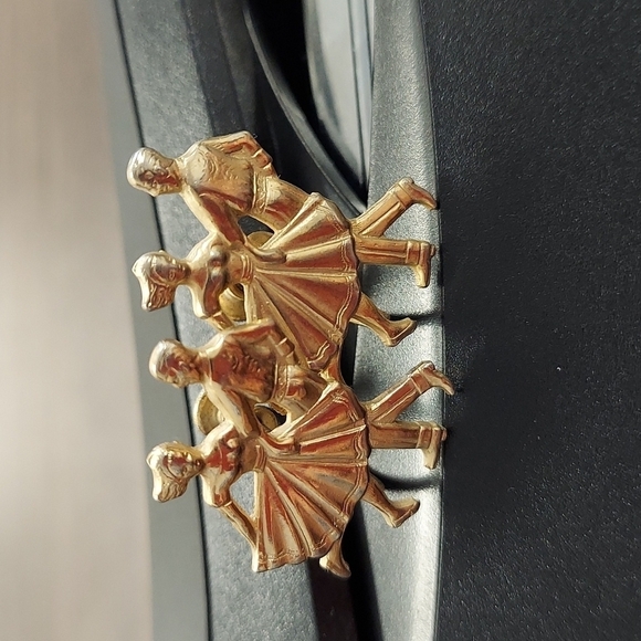 VINTAGE Screwback Gold Dancer Earrings - Picture 1 of 4